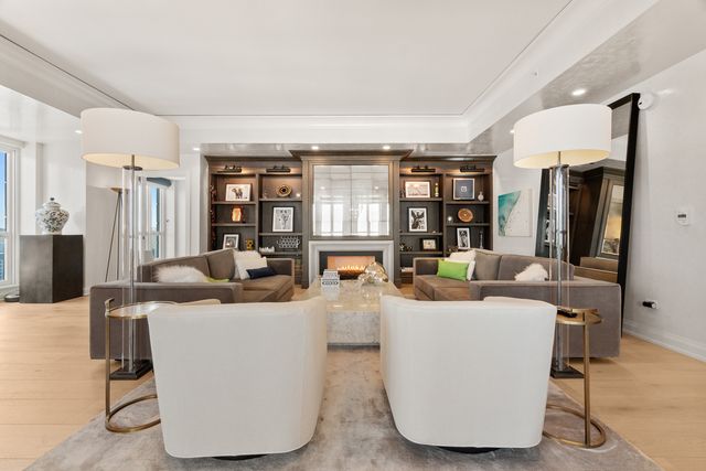 11 E Walton Street 4802, Chicago, IL 60611