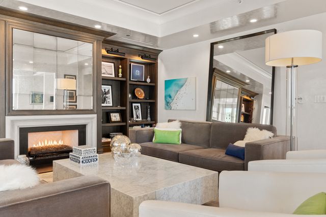 11 E Walton Street 4802, Chicago, IL 60611