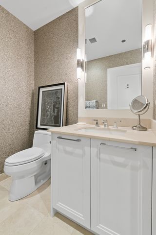 11 E Walton Street 4802, Chicago, IL 60611