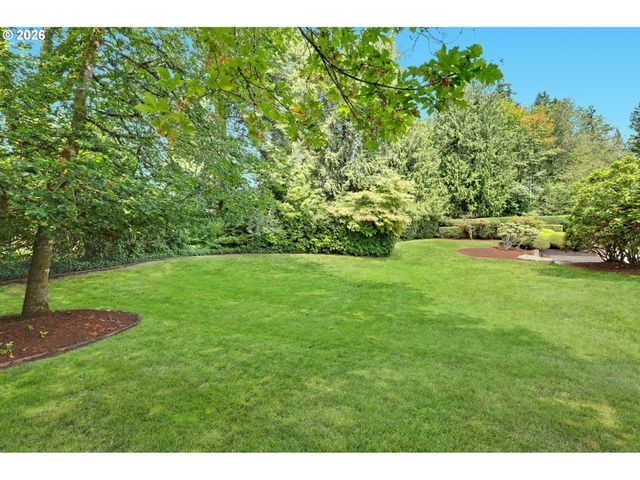 4004 Sw SCHOLLS FERRY Rd, Portland, OR 97221