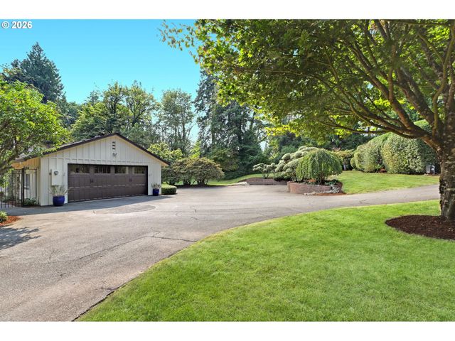 4004 Sw SCHOLLS FERRY Rd, Portland, OR 97221