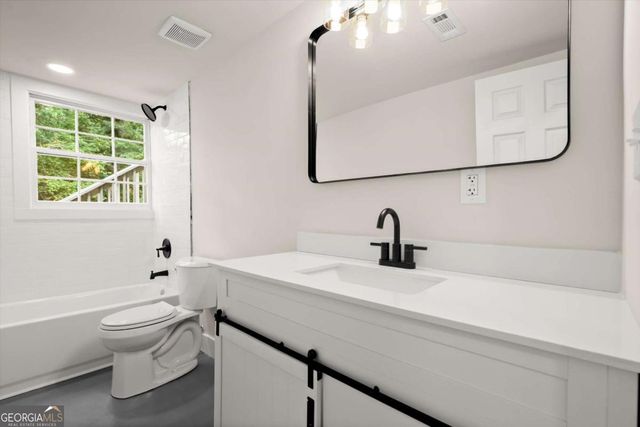 844 San Miguel Drive, Stone Mountain, GA 30083