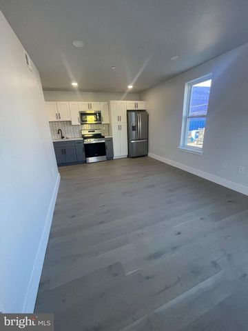 833 N 40TH ST, Philadelphia, PA 19104