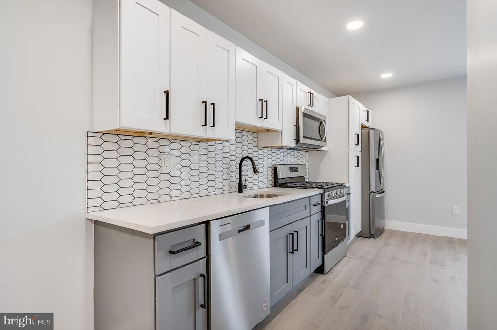 833 N 40TH ST, PHILADELPHIA, PA 19104 — photo 3