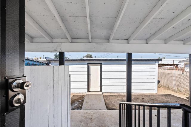 225 N Effie Street, Fresno, CA 93701