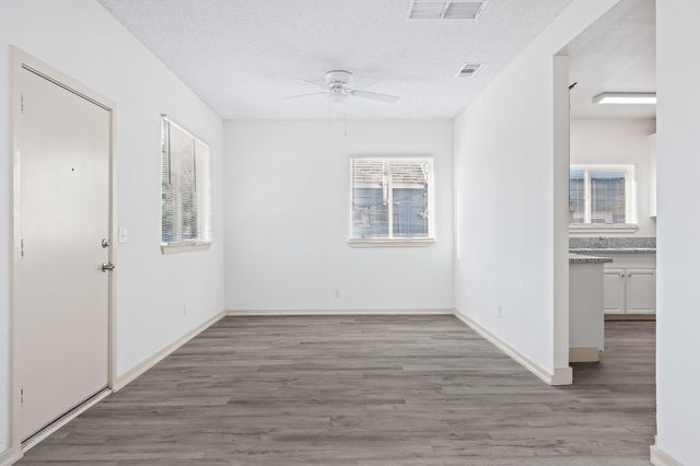 225 N Effie Street, Fresno, CA 93701