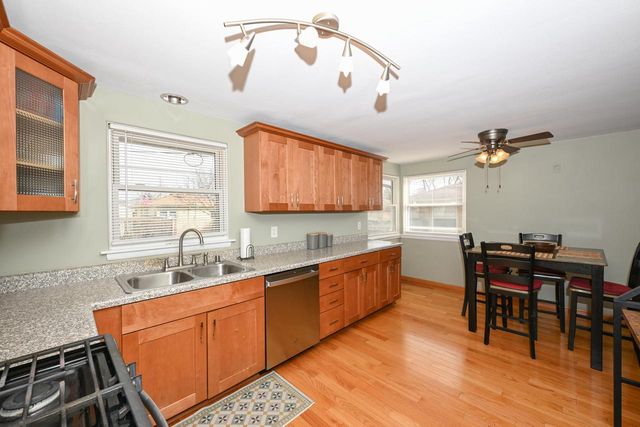 1110 Harmony DRIVE, Racine, WI 53402