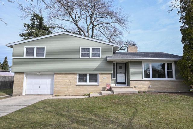 1110 Harmony DRIVE, Racine, WI 53402