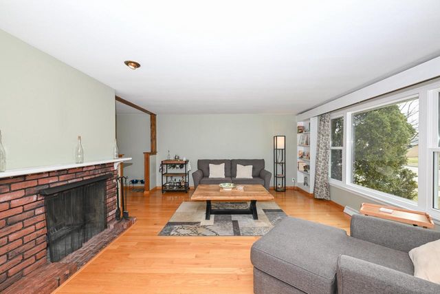 1110 Harmony DRIVE, Racine, WI 53402