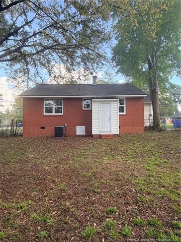 468 McBain Drive, Fayetteville, NC 28305