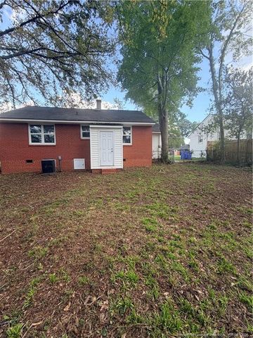 468 McBain Drive, Fayetteville, NC 28305