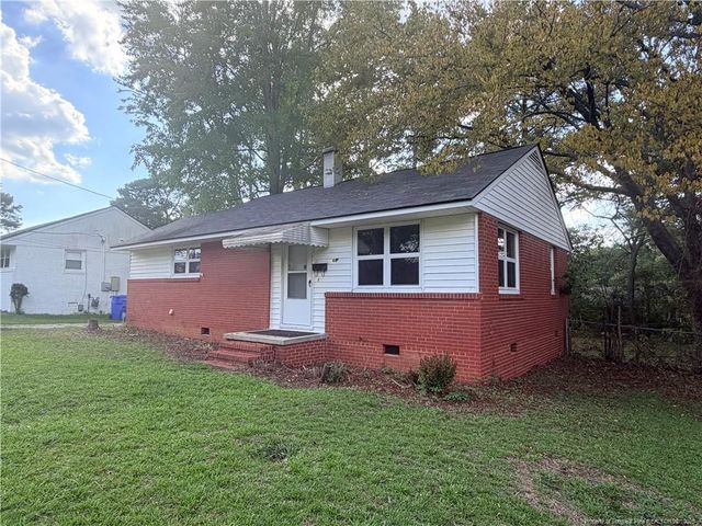 468 McBain Drive, Fayetteville, NC 28305
