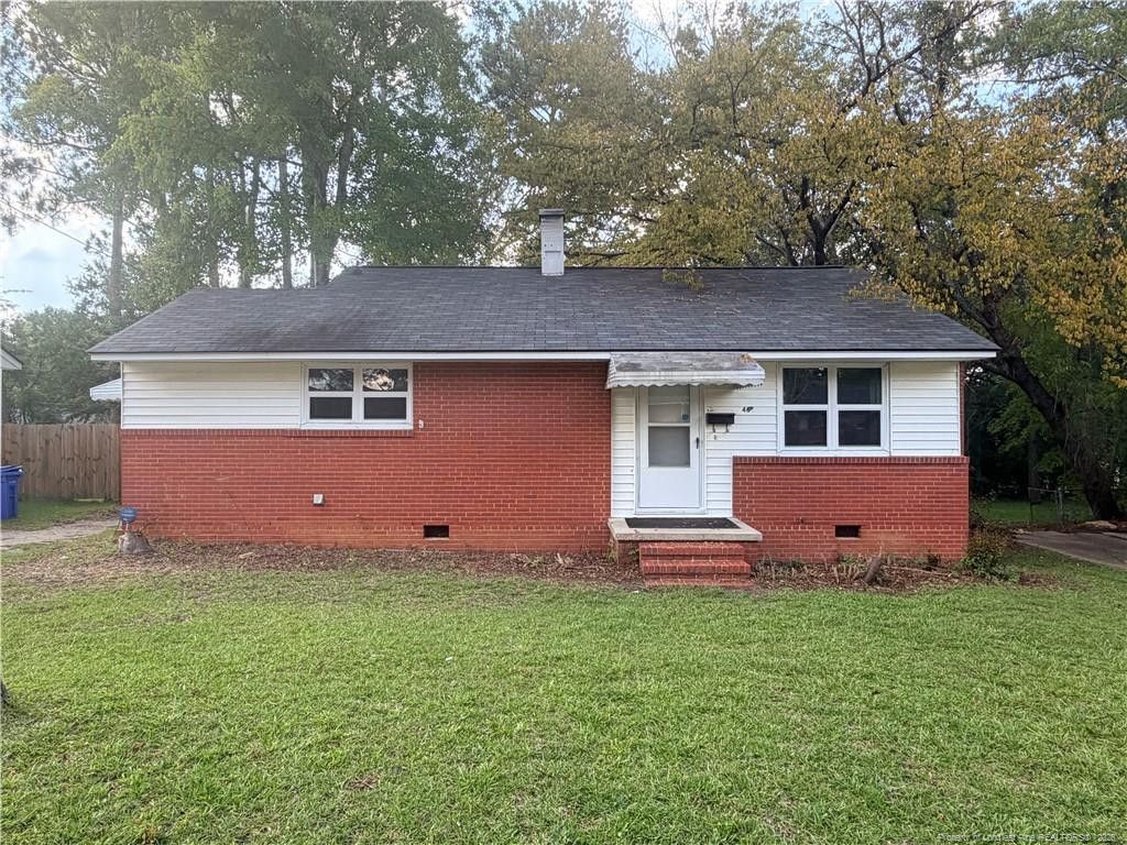 468 McBain Drive, Fayetteville, NC 28305
