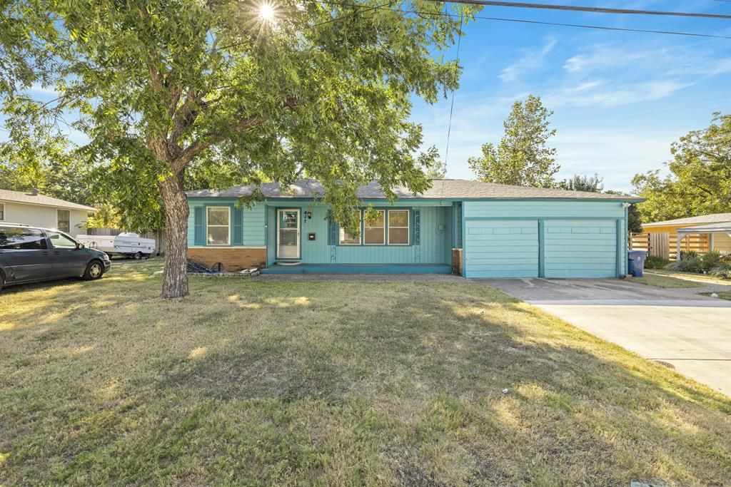 417 Westminster, Kerrville, TX 78028