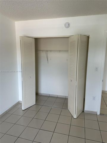 2046 W Flagler St 409, Miami, FL 33135