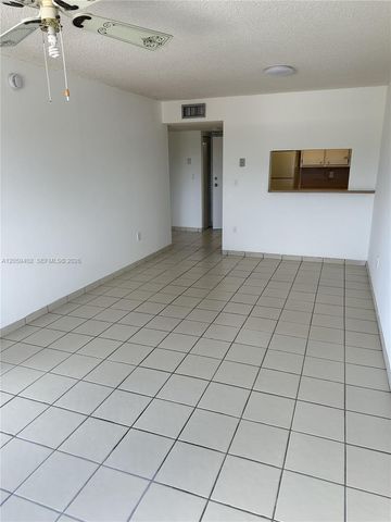 2046 W Flagler St 409, Miami, FL 33135