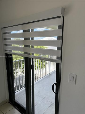 2046 W Flagler St 409, Miami, FL 33135