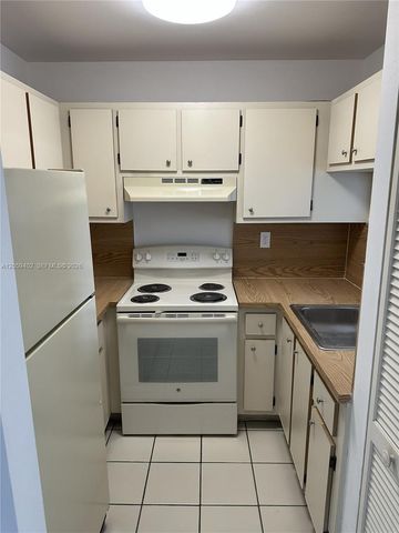 2046 W Flagler St 409, Miami, FL 33135