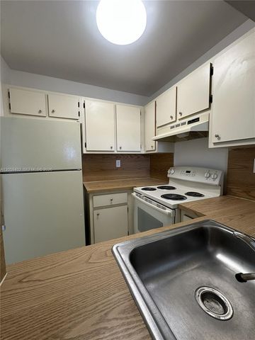 2046 W Flagler St 409, Miami, FL 33135