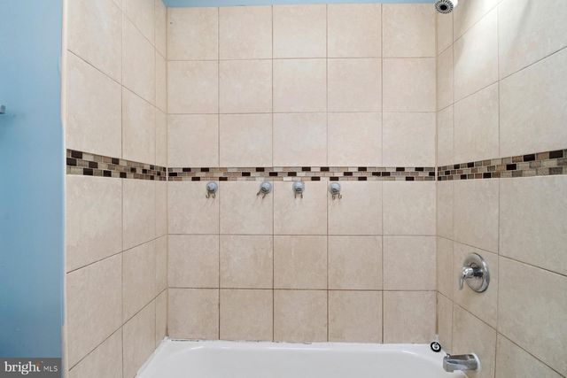 762 BARTLETT AVE, Baltimore, MD 21218