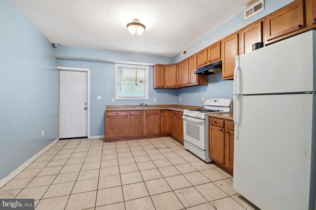 762 BARTLETT AVE, Baltimore, MD 21218