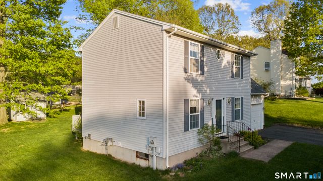 71 Northview Drive, Manchester, CT 06040