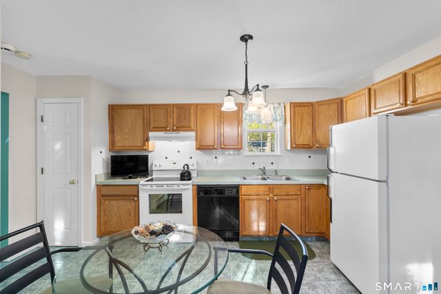71 Northview Drive, Manchester, CT 06040