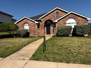 2501 Redfield Drive, Mesquite, TX 75181