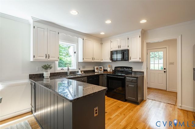 8424 Valley Wood Rd, Henrico, VA 23229