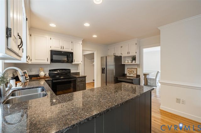 8424 Valley Wood Rd, Henrico, VA 23229