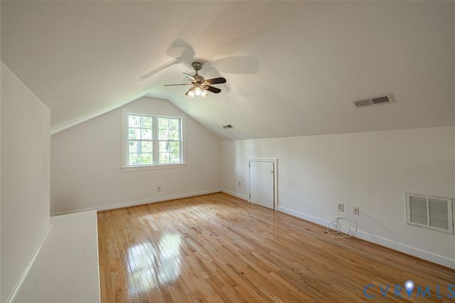 8424 Valley Wood Rd, Henrico, VA 23229
