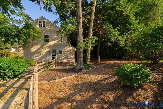 8424 Valley Wood Rd, Henrico, VA 23229
