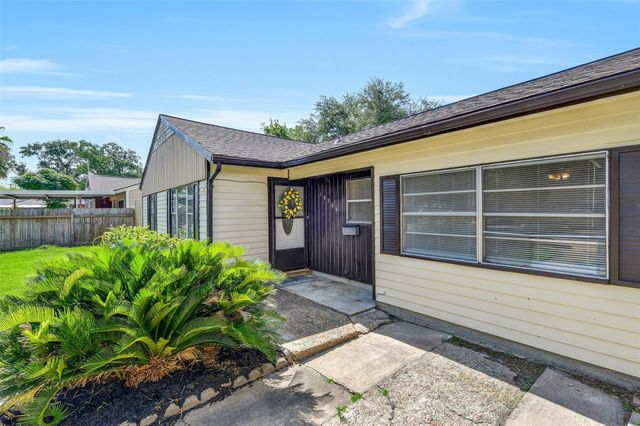 10706 Duncum Street, Houston, TX 77013