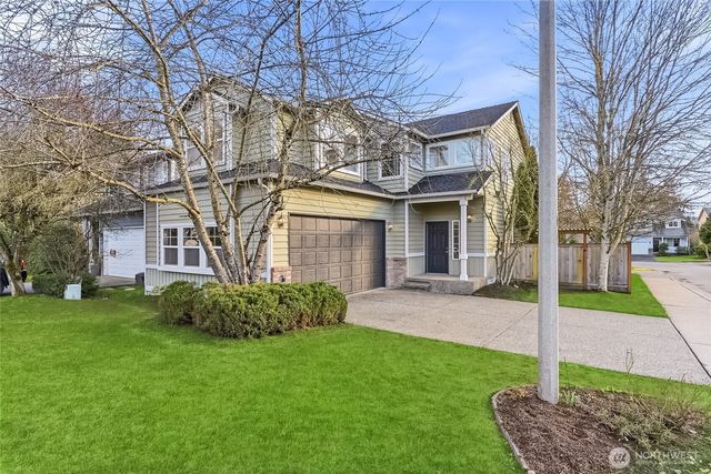 19440 77th Place NE, Kenmore, WA 98028