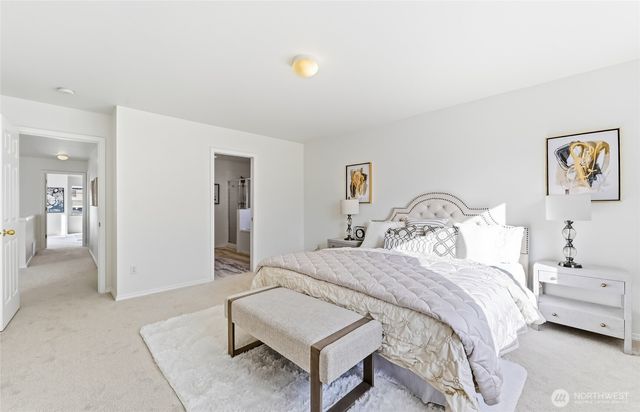 19440 77th Place NE, Kenmore, WA 98028