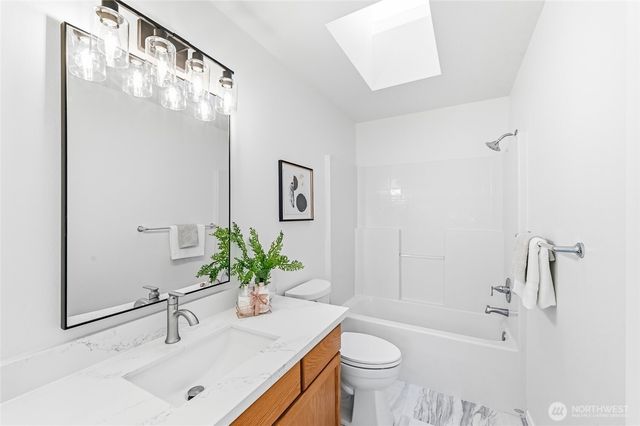 19440 77th Place NE, Kenmore, WA 98028