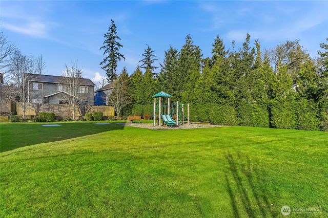 19440 77th Place NE, Kenmore, WA 98028