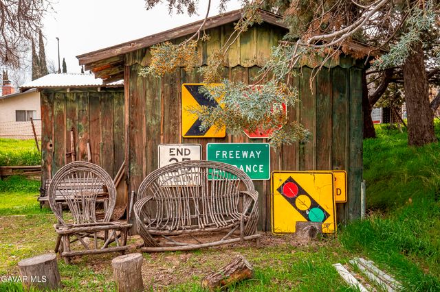 40115 W 87th Street W, Leona Valley, CA 93551