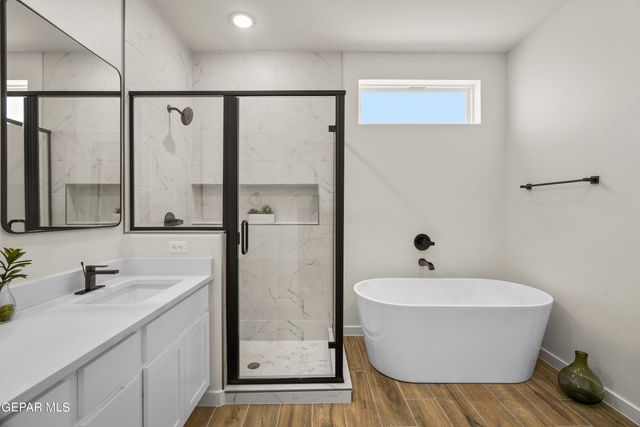 12601 Fredericksberg Avenue, El Paso, TX 79928