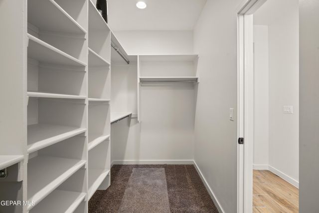 12601 Fredericksberg Avenue, El Paso, TX 79928