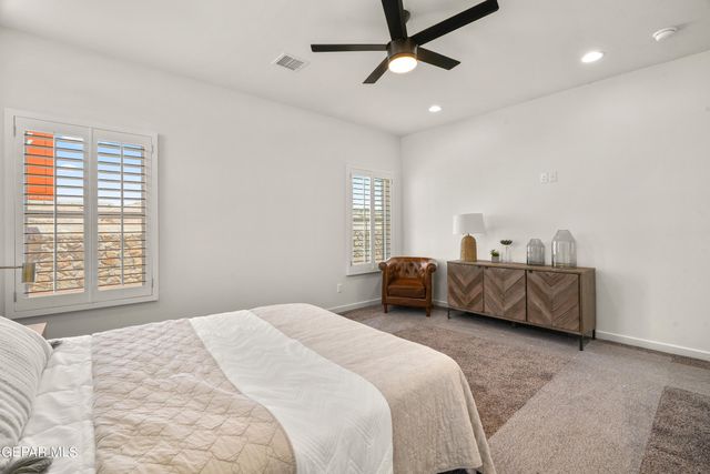 12601 Fredericksberg Avenue, El Paso, TX 79928