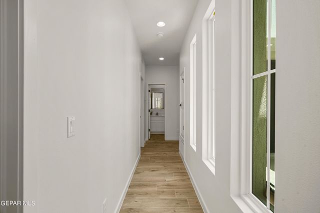 12601 Fredericksberg Avenue, El Paso, TX 79928