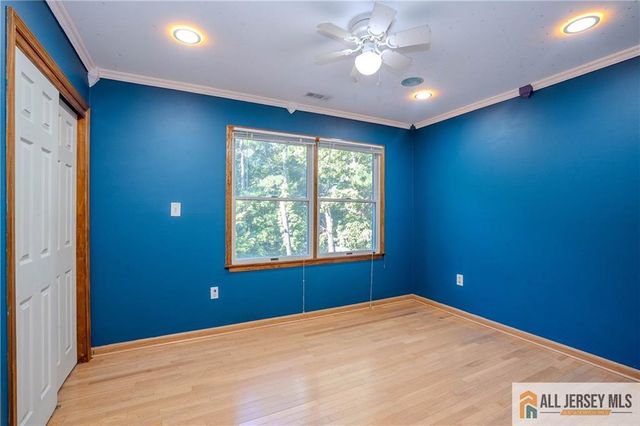 11 Hampton Road, Monroe, NJ 08831