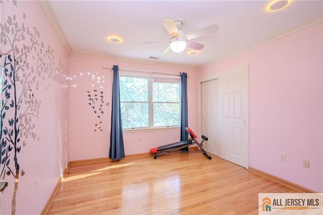 11 Hampton Road, Monroe, NJ 08831