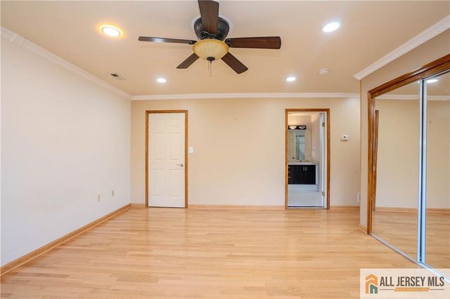 11 Hampton Road, Monroe, NJ 08831