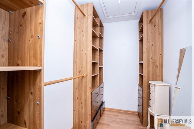 11 Hampton Road, Monroe, NJ 08831