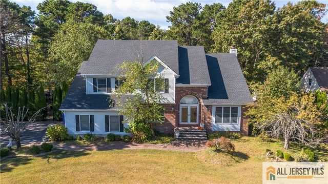 11 Hampton Road, Monroe, NJ 08831