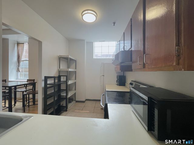 196 Crown Street 210, New Haven, CT 06510