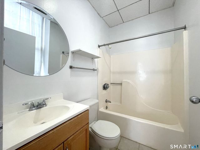 196 Crown Street 210, New Haven, CT 06510