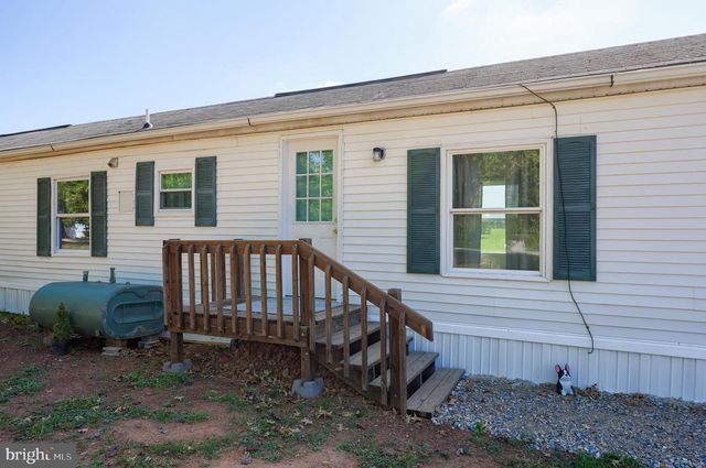 4391 SCHOOLHOUSE RD, Dover, PA 17315
